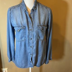 Anthropologie Cloth & Stone Blue Denim Chambray Button Down Top Size XS Boho